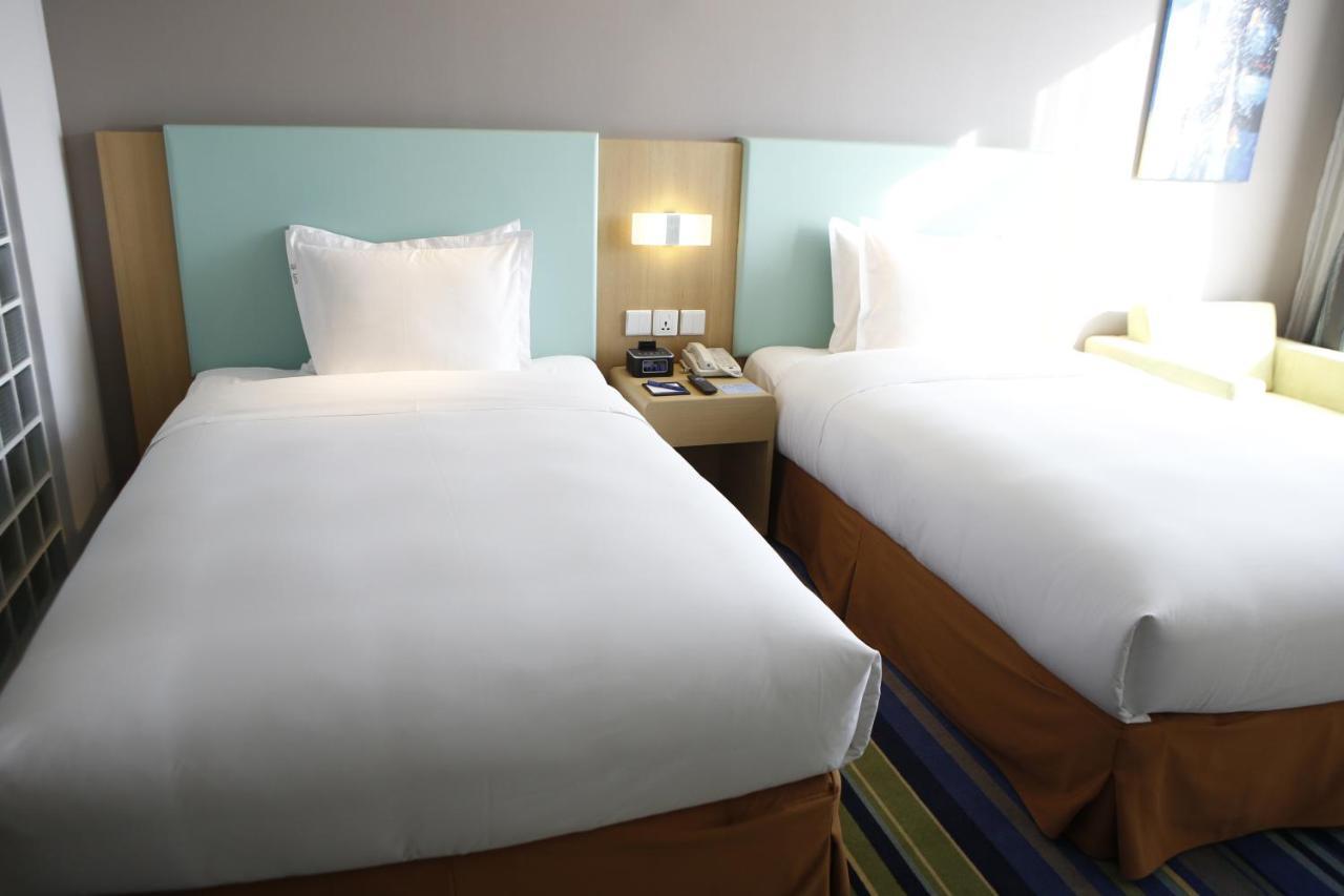 Gaizhou Holiday Inn Express Yingkou Onelong Plaza By Ihg מראה חיצוני תמונה