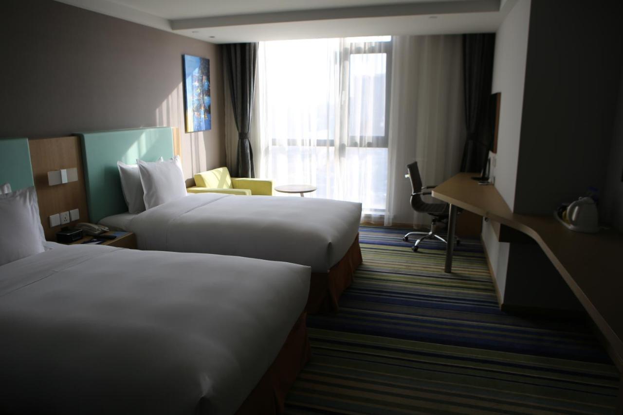 Gaizhou Holiday Inn Express Yingkou Onelong Plaza By Ihg מראה חיצוני תמונה