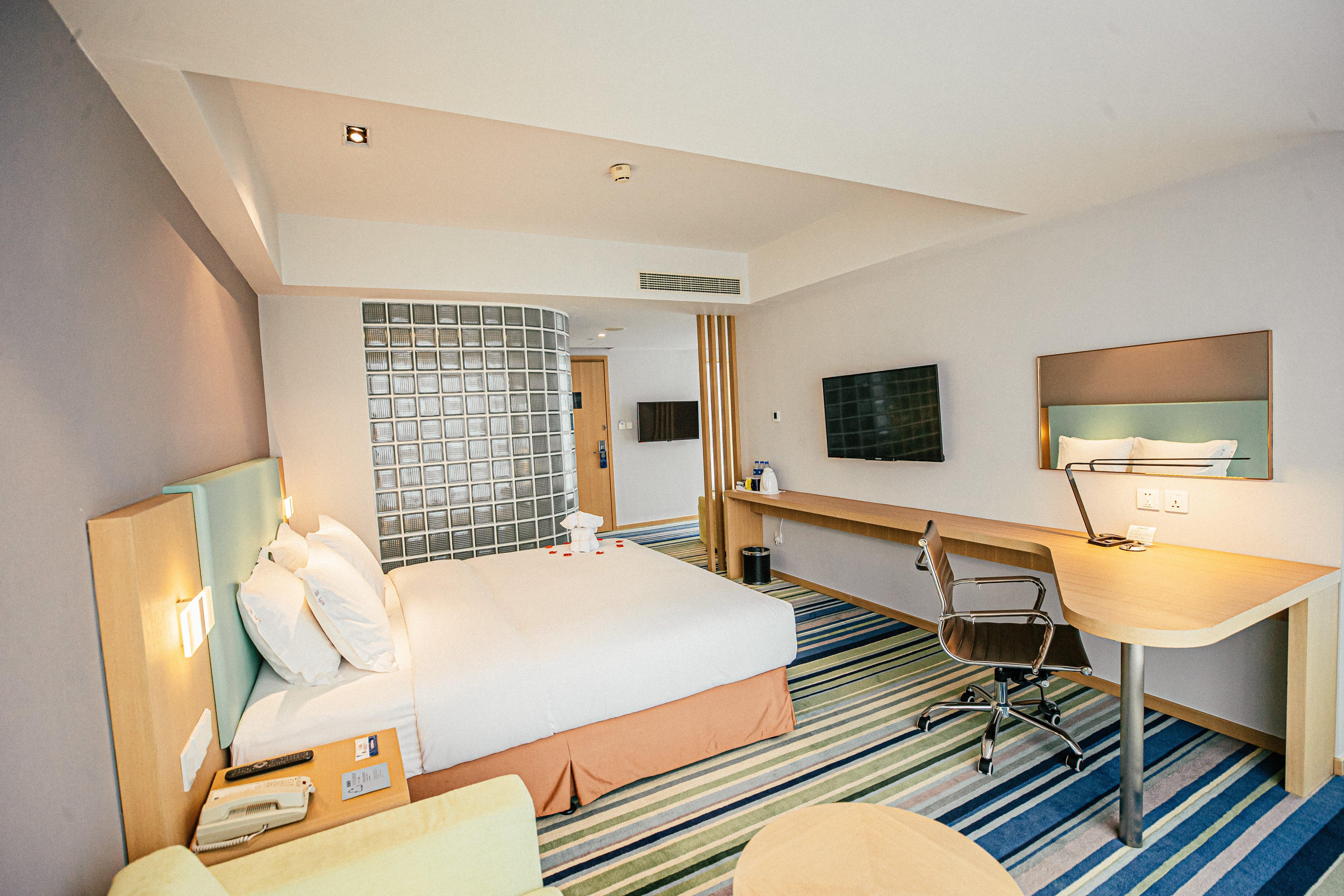 Gaizhou Holiday Inn Express Yingkou Onelong Plaza By Ihg מראה חיצוני תמונה