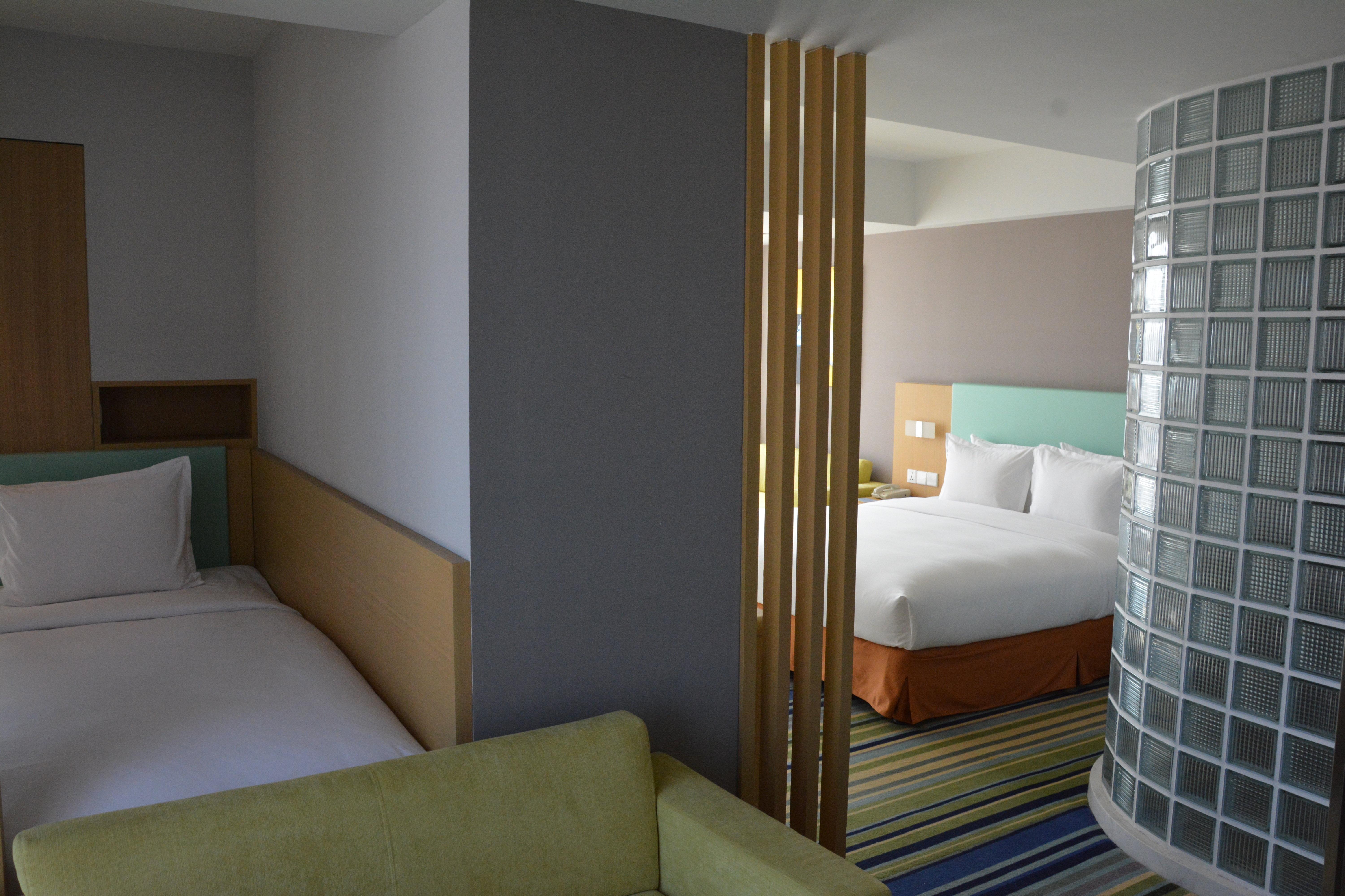 Gaizhou Holiday Inn Express Yingkou Onelong Plaza By Ihg מראה חיצוני תמונה
