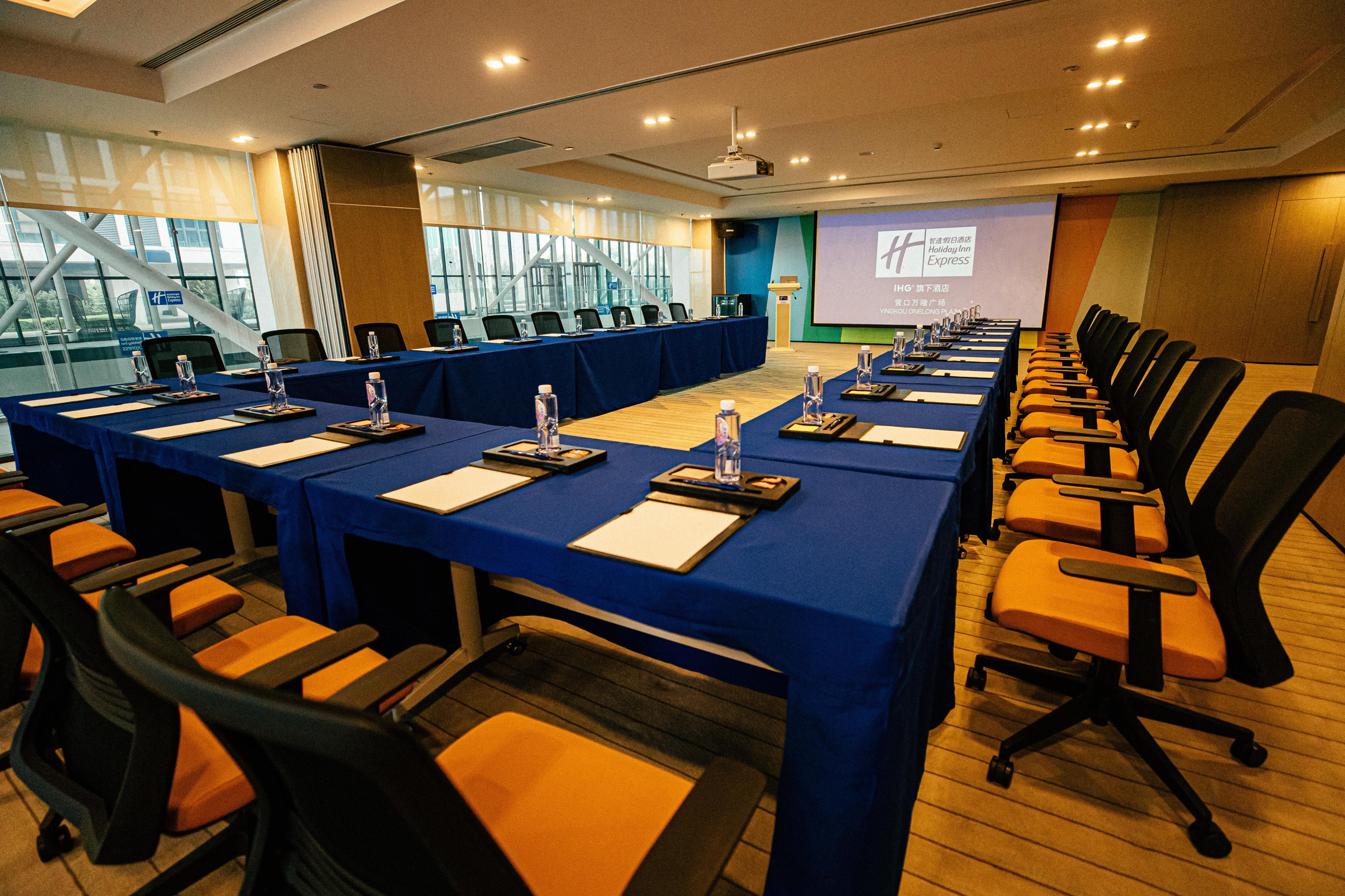 Gaizhou Holiday Inn Express Yingkou Onelong Plaza By Ihg מראה חיצוני תמונה