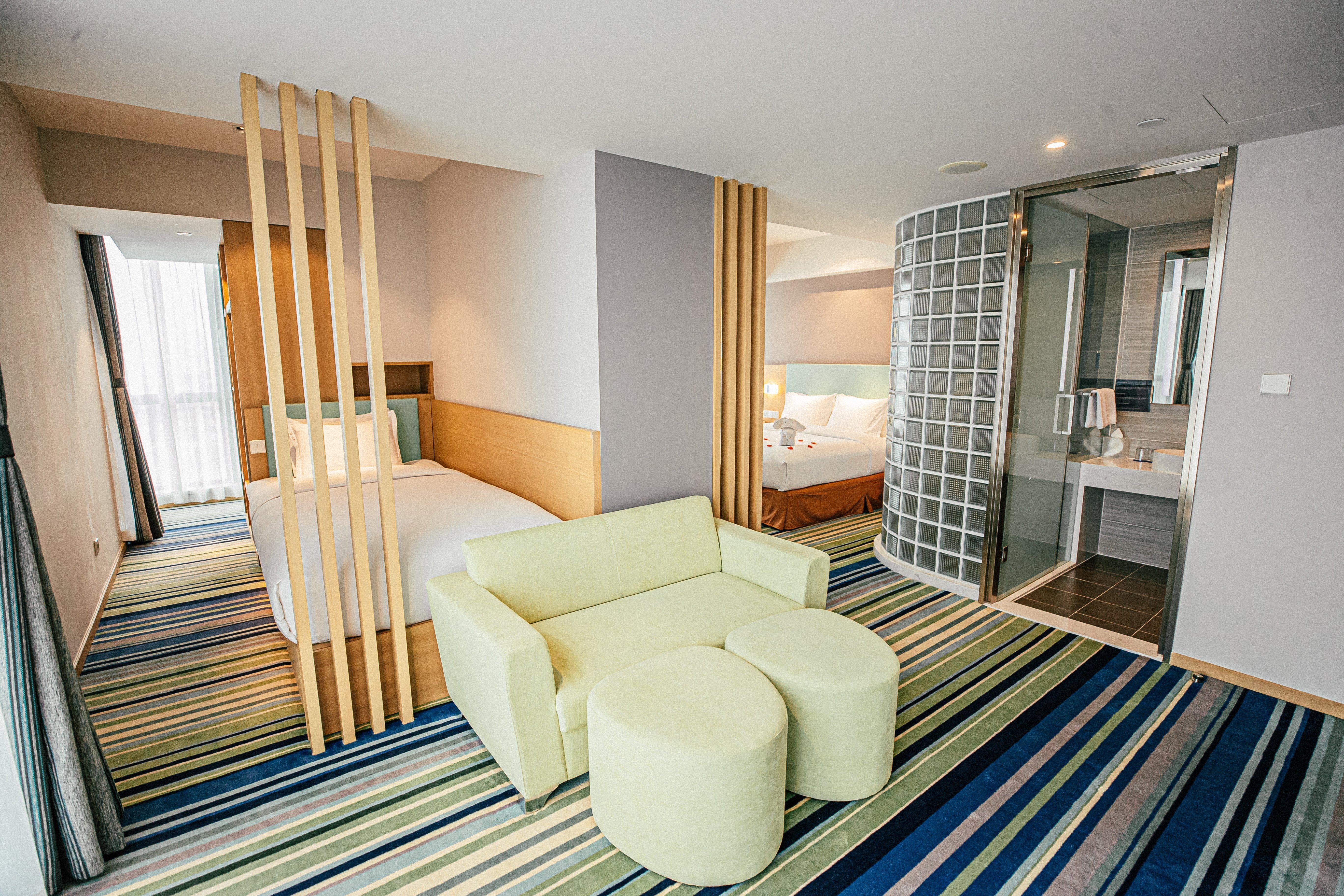 Gaizhou Holiday Inn Express Yingkou Onelong Plaza By Ihg מראה חיצוני תמונה