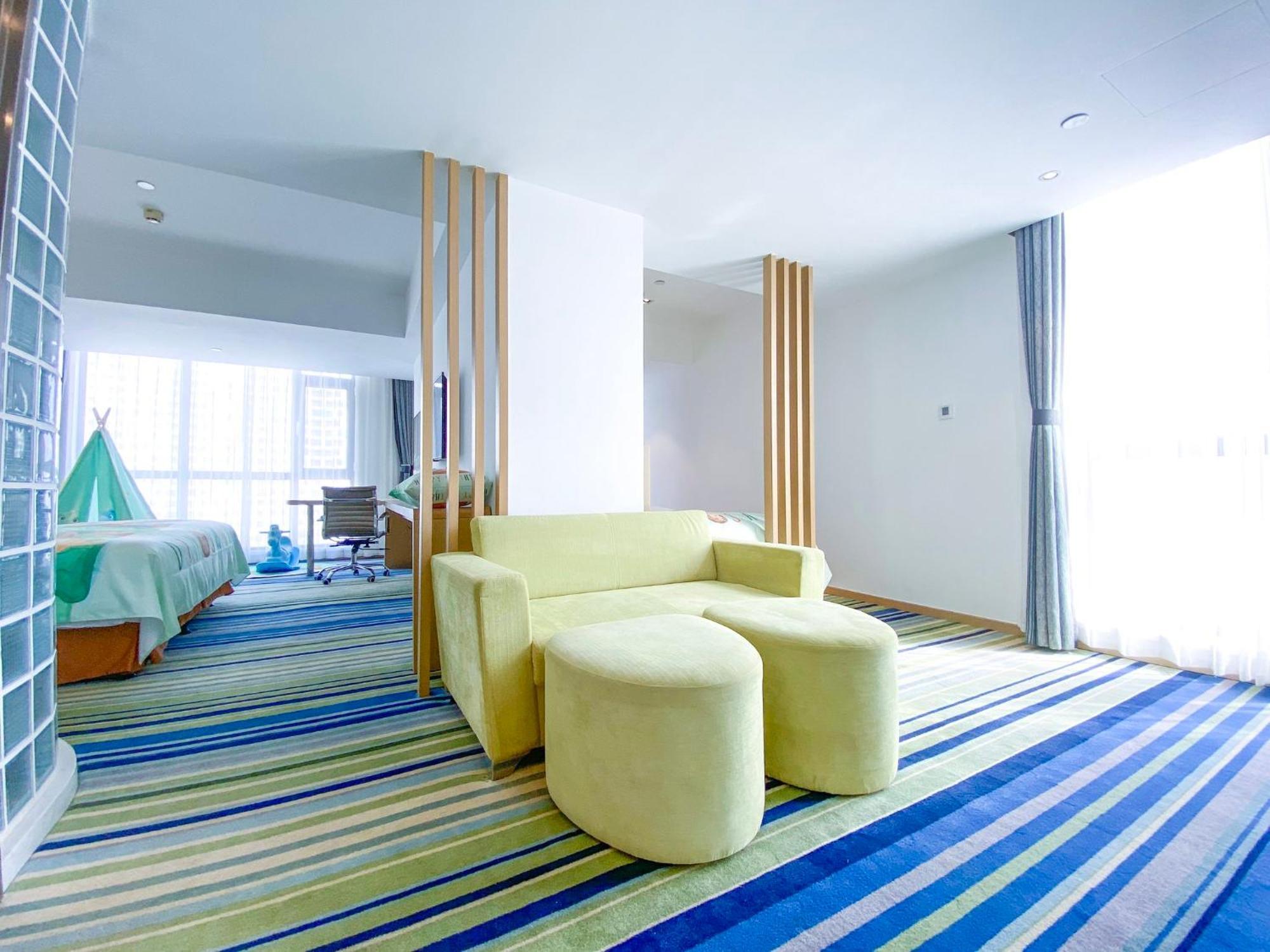 Gaizhou Holiday Inn Express Yingkou Onelong Plaza By Ihg מראה חיצוני תמונה
